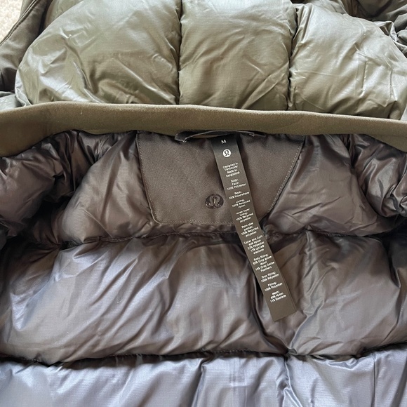 Lululemon Pinnacle Warmth Jacket – Dark Olive, M | Excellent Used Condition - Picture 11 of 16
